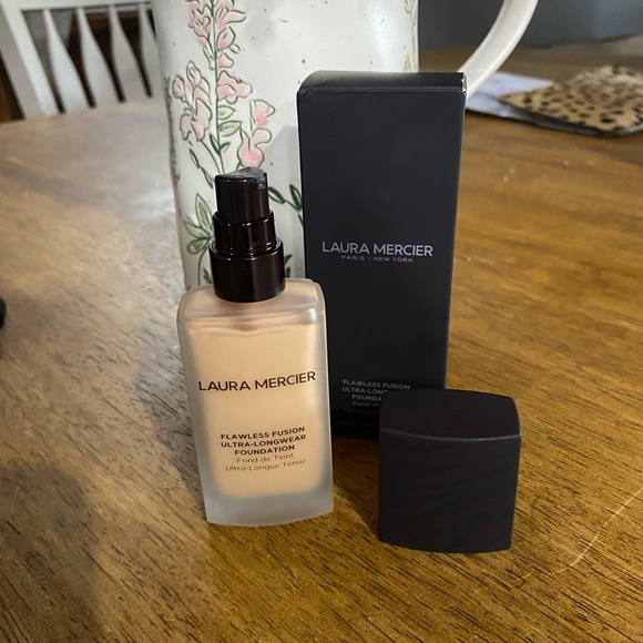 laura mercier Other - Laura Mercier 3N2 Honey